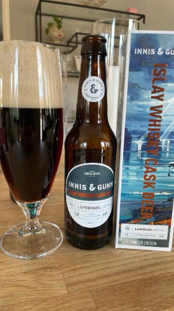 Islay Whiskey Cask Bear 7.4%, Innis & Gunn, Scotland