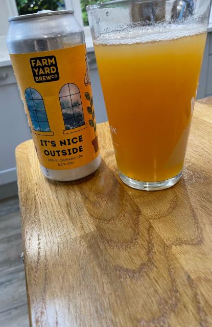 It's nice outside 5.2%, Farm Yard Brew Co., England