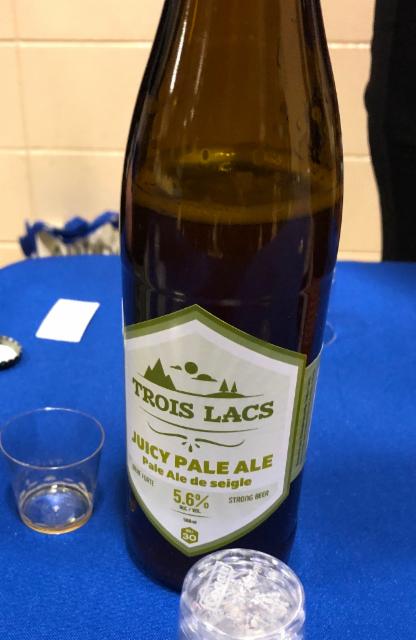 Juicy Pale Ale 5.6%, Microbrasserie Trois Lacs, Canada