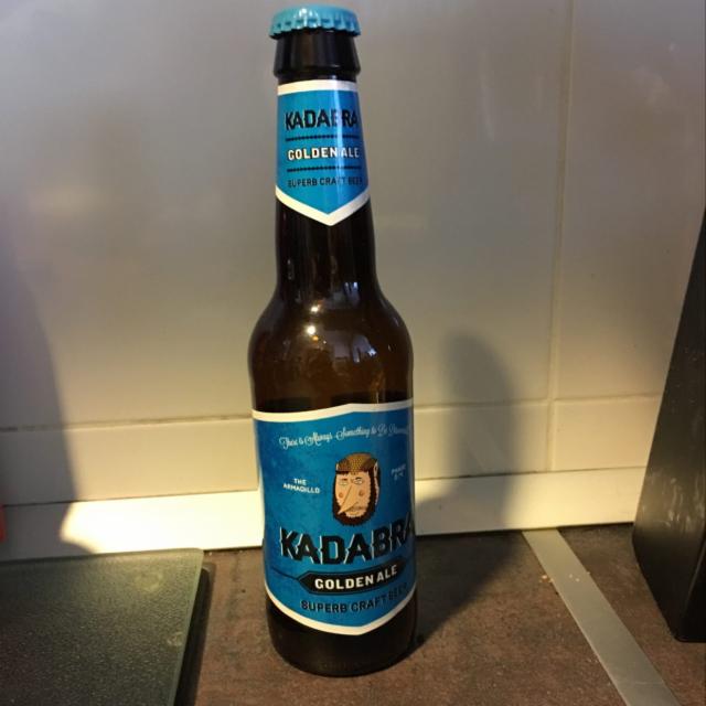 Kadabra Golden Ale 4.8%, Cia. Cervecera Estrella del Norte, Spain
