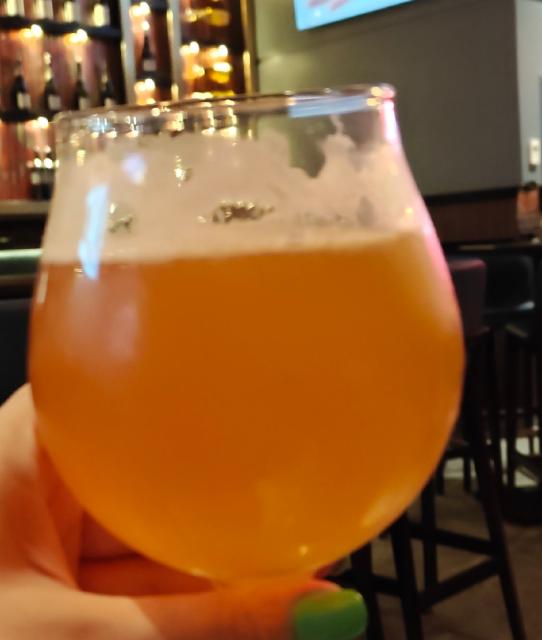 Kawartha Hazy IPA 6.0%, Kawartha lakes, Canada