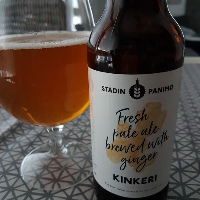 Paypoq kiygan lezbiyenlar anusni yalaydilar