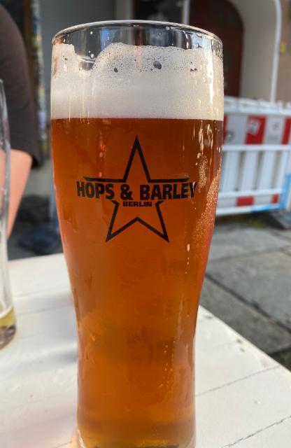 Kirschholz Lager 4.7%, Hausbrauerei Hops & Barley, Germany