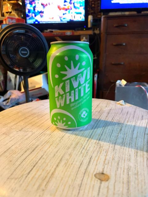 Kiwi White 5.0%, Mighty Squirrel, United States