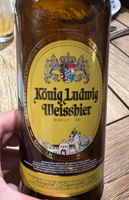König Ludwig Weissbier Wheat Beer 4.8%, König Ludwig Schlossbrauerei Kaltenberg (Warsteiner), Germany