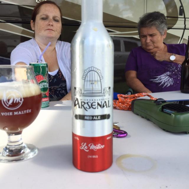 La milice 4.7%, Arsenal, Canada