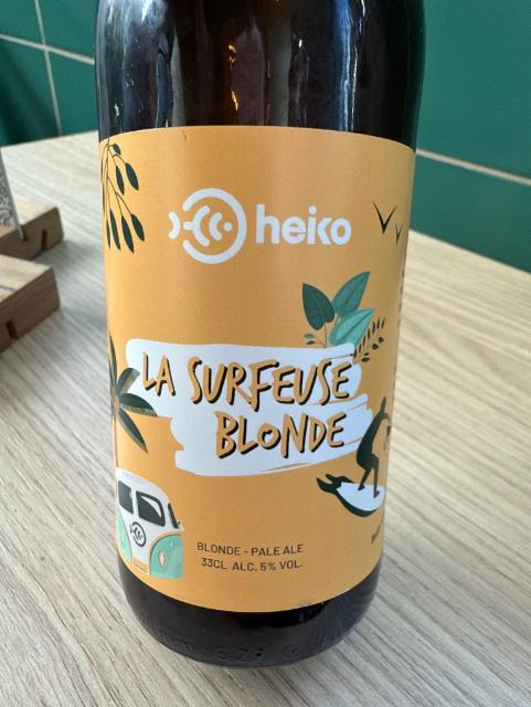 La Surfeuse Blonde 5.0%, Bières De Montmorillon, France