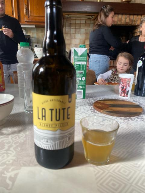 La Tute pilsner 4.8%, La Grange, France