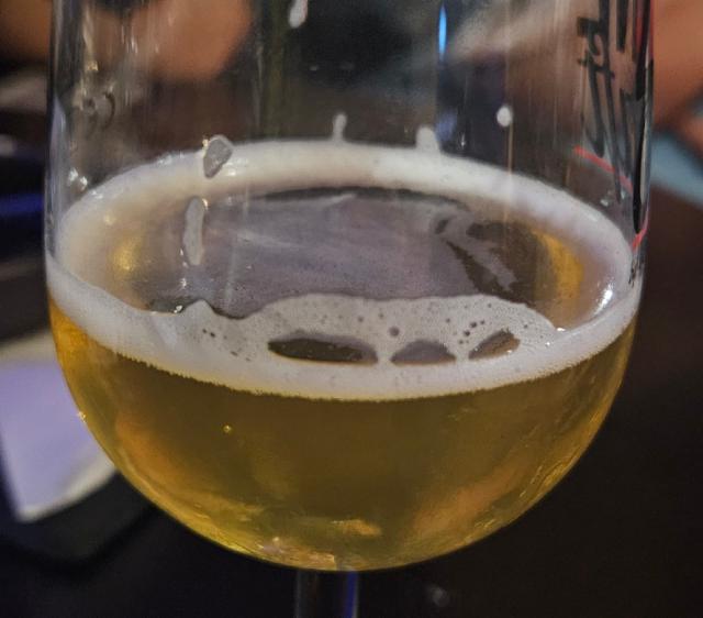 Le roi et l'oiseau 6.6%, Hoppy Road, France