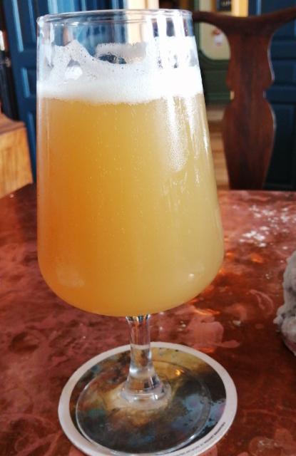 Lemon Drop Fog 6.1%, Burnt Mill Brewery, England