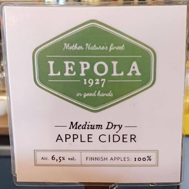 Medium Dry Apple Cider, Lepola Drinks