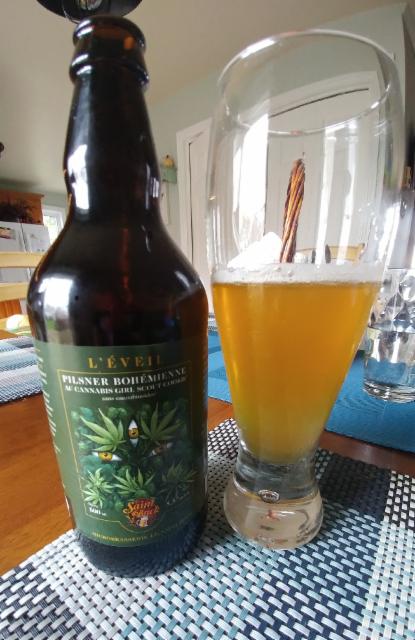 L'Eveil 5.5%, Le Saint-Bock, Canada