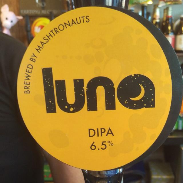 Luna 6.5%, White Horse Brewery, England