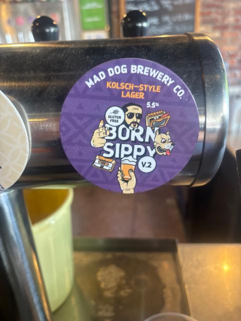 Mad dog born sippy 5.5%, Mad Dog Brewing Co., Wales