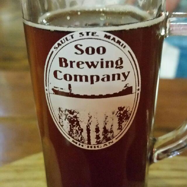 Maggies Irish Red 7.2%, Soo Brewing Company, United States