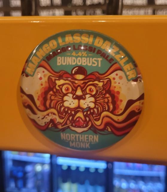 mango lassi dazzler 4.4%, Northern Monk Brew Co., England