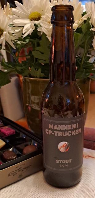 mannen i cp-trucken stout, VIRÅ Fattighus