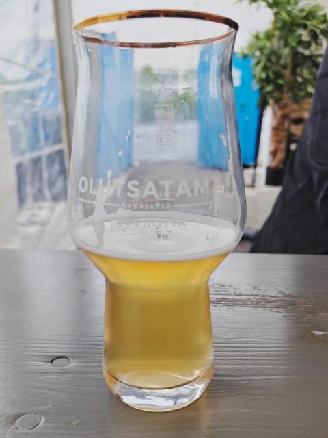Meduusananas, Panimoyhtiö X