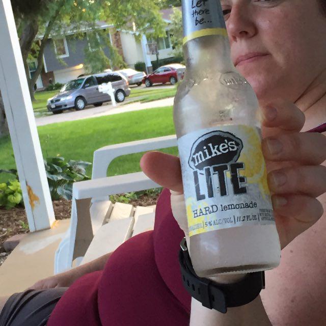 Mike's Light Hard Lemonade 5.0%, Mike's Hard Beverage Co, United States