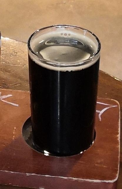 Milk Stout 5.8%, Niagara Brewing Company, Canada