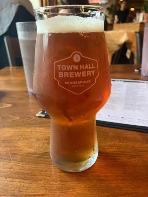 Minneapolis Town hall West Bank Pale Ale, Minneapolis Town Hall Brewery