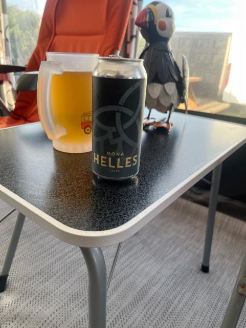 Mona Helles Larger 4.2%, Bragdy Mona, Wales