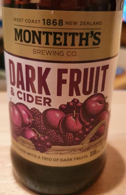 Monteith's Dark Fruit & Cider 4.5%, Monteiths Brewing Co. (DB Breweries), New Zealand