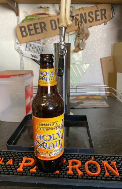 Monty Python's Black Knight Reserve 5.7%, The Black Sheep Brewery, England