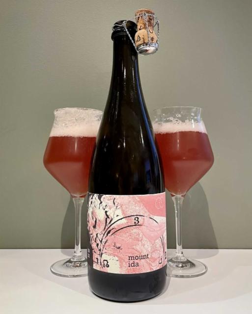 Mount Ida 6.4%, Crossover Blendary, England