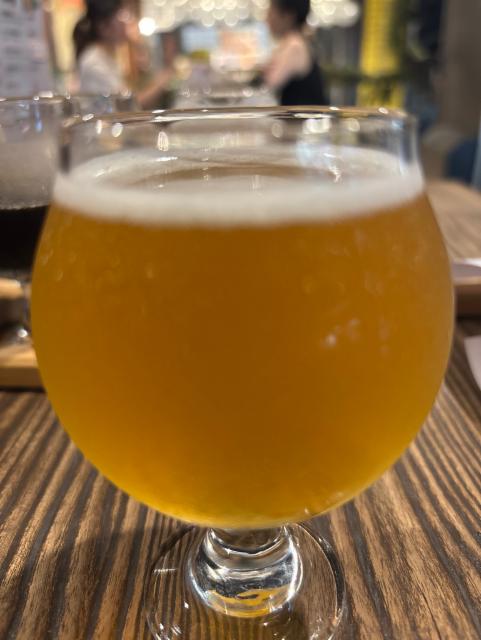 Mountain Mist, Zhang Men