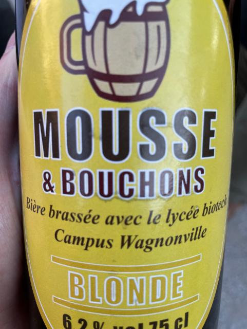Mousse & bouchons Blonde, Brasserie Maison - Ronan Blondeel