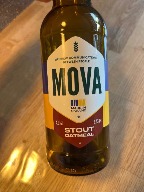 Mova Stout Oatmeal 4.9%, Mova Brewing Co., Ukraine