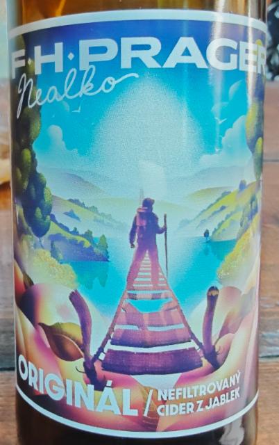 Nealkoholicky Jablecny Cider, F.H. Prager