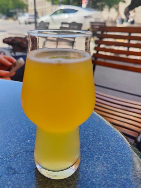 NEIPA 4.5%, Rooster, Slovenia