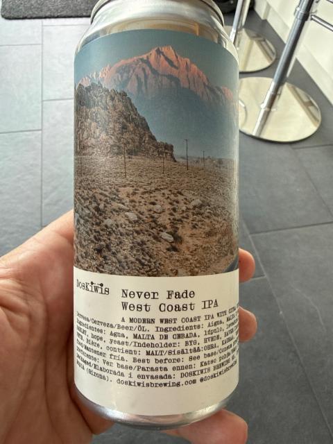 Never Fade 6.7%, DosKiwis Brewing, Spain