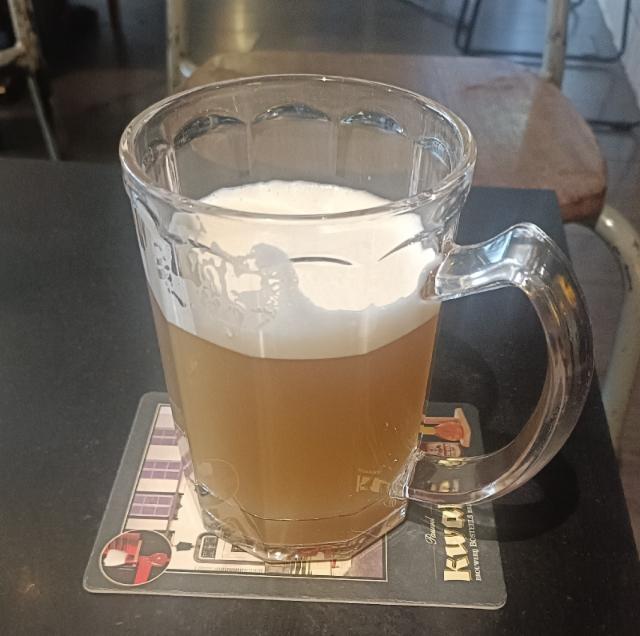 New England pale 5.1%, Two By Two, England