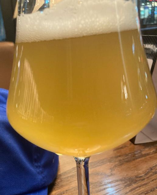 NightGarden 4.2%, Neon Raptor Brewing Co., England