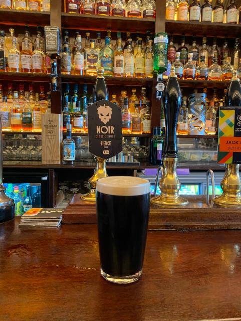 Noir 4.3%, Fierce Beer Ltd, Scotland