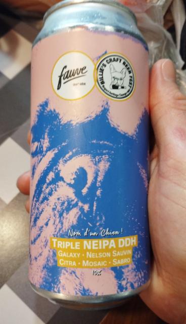 Nom d'un chien ! 10.0%, Fauve, France