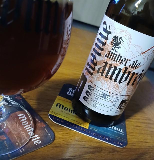 Nonne Amber Ale 7.0%, Les Brasseurs Savoyards, France