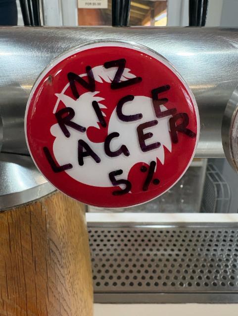 Nz rice lager 5.0%, Roosters, New Zealand