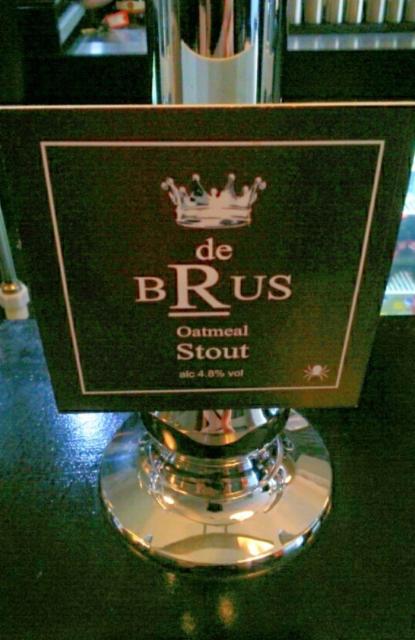 Oatmeal Stout 4.8%, de Brus, Scotland