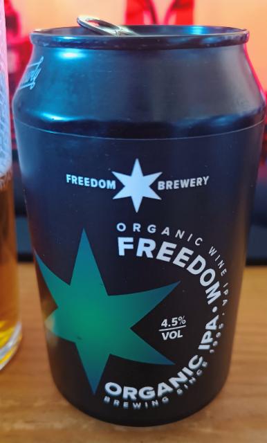 organic wine ipa 4.5%, Freedom Brewery, England