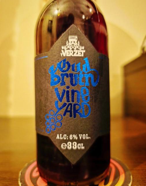 oud bruin vineyard harvest 2023 6.0%, Brouwerij 't Verzet, Belgium