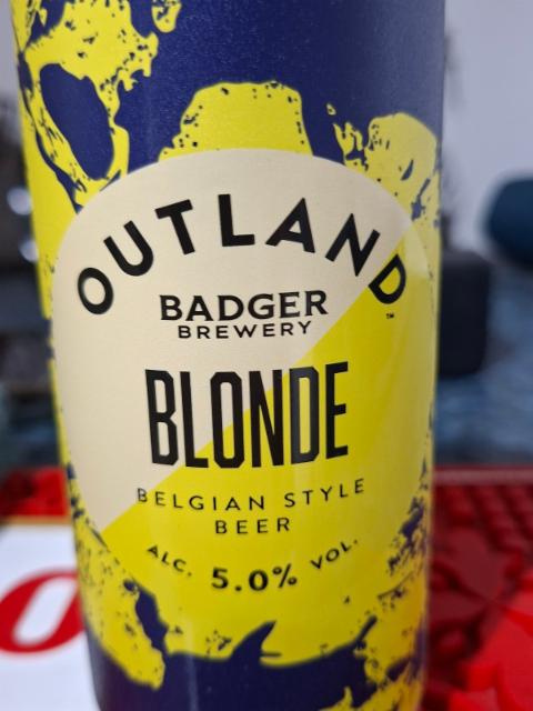 Outland Blonde 5.0%, Badger Brewery (Hall & Woodhouse), England