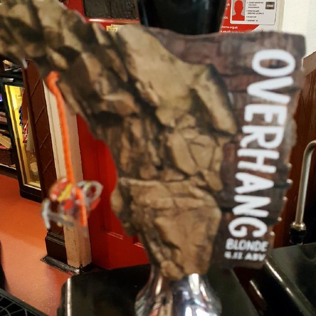 Overhang 4.1%, Robinsons Brewery, England