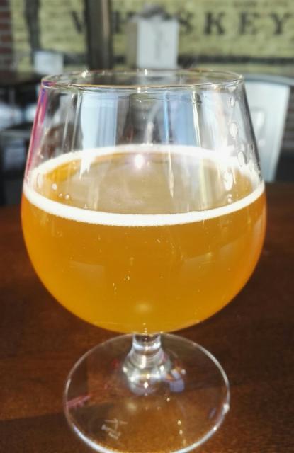 Paakari Saison 5.6%, Maku Brewing, Finland