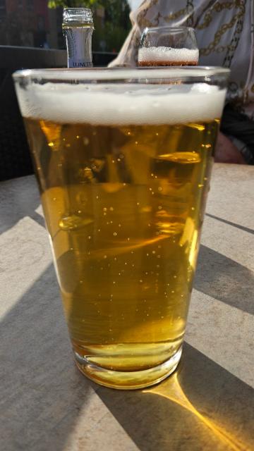 Pacific bite 5.0%, Mad Hopper Brewing Co., Finland