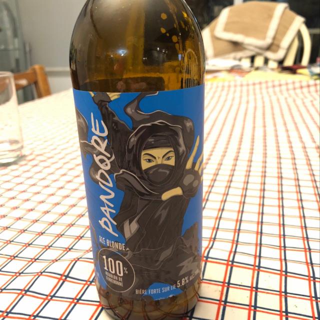 Pandore 5.8%, La Brasserie Grande Allée, Canada