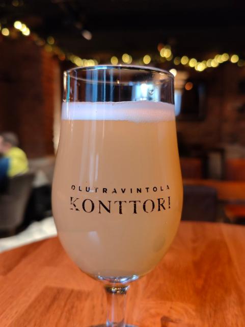 Passing Through 6.5%, Track Brewing Co., England